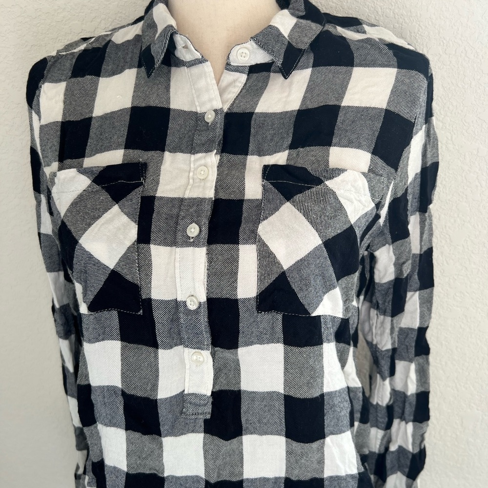 Lucky Brand Buffalo Plaid Print Top - Picture 3 of 6